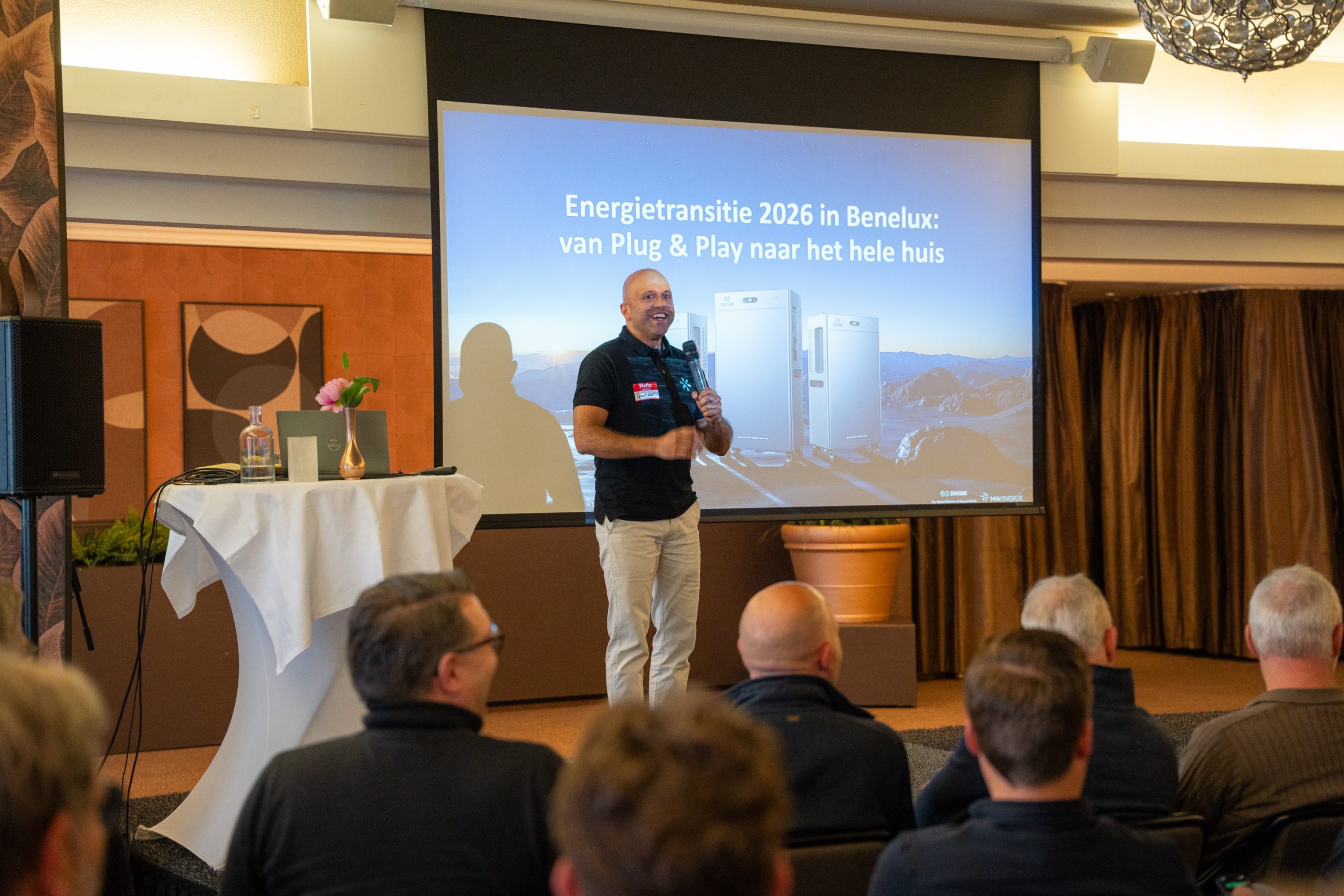 Zendure en MW Energie lanceren revolutionair ‘plug-in’ thuisbatterij-ecosysteem in Nederland